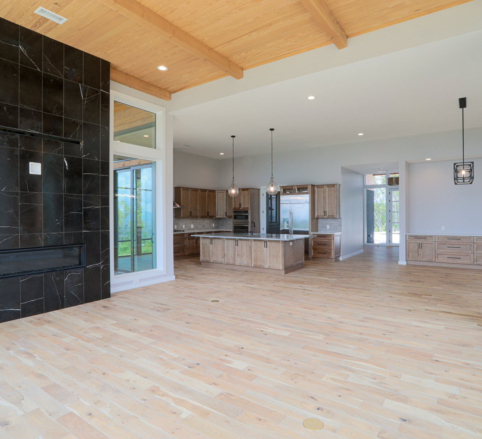 Living & Dining Area